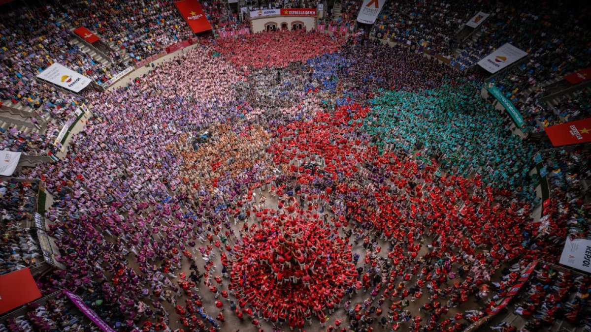 La CC Sant Pere i Sant Pau entra al diumenge del Concurs i els Nois de la Torre, al dissabte