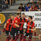 Els fitxatges Maxi Oruste, Arnau Canal i Martí Casas celebrant un gol amb David Gelmà.