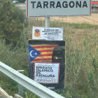 Imatge del cartell que ha aparegut a l'entrada de Tarragona.