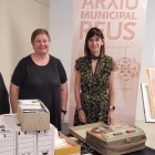 Acte de signatura de la donació del fons documental.
