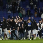 Ultres de l'espanyol envaeixen el terreny de joc durant la celebració de Lliga del Barça
