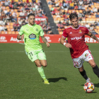 Antoñín Cortés, a l'esquerra, en un duel amb Joan Oriol la temporada passada.