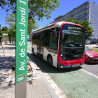 El bus elèctric de Reus Transport ha iniciat una prova sense passatgers.