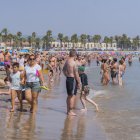 Imatge de la platja la Pineda de Reus un dia calorós d'estiu