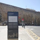 Imatge d'un dels 23 nous Tòtems en 23 Espais Històrics de la ciutat.