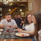 Uns instant del programa 'Joc de Cartes' de les Muntanyes de Prades.