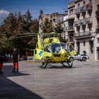 L'helicòpter del SEM que ha traslladat la castellera de la Vella de Valls després d'una caiguda a la diada de Sant Fèlix.