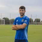 El defensa del Nàstic, Unai Dufur, sobre la gespa d’un dels camps del Futbol Salou Sports Center, on l’equip va entrenar ahir.