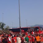 El bus del Nàstic arribant