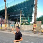 El portaveu popular, Mario García, davant les obres de la coberta de la pista.