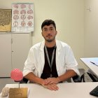 El neuròleg detalla com l’estil de vida ajuda a mitigar els símptomes de la demència.