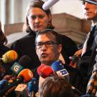 El abogado Jaume-Alonso Cuevillas durante la comparecencia después de la vista de Carles Puigdemont y los consellers cesados.