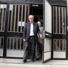 Imatge d'arxiu de l'alcalde de Tarragona, Josep Fèlix Ballesteros, creuant la porta dels jutjats després de declarar com a investigat pel cas Inipro el 26 de gener del 2016.