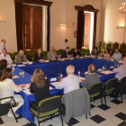 Imatge de la reunió del Senat a l'Ajuntament de Tarragona.