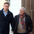 Pla mig de l'extresorer de CDC Andreu Viloca arribant als jutjats del Vendrell per declarar davant del jutge del cas 3%. Imatge del 15 de febrer del 2017.