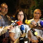 Plano medio de la alcaldesa de Cambrils, Camí Mendoza, atendiendo los medios después del atentado, el 18 de agosto del 2017