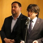 Carles Puigdemont y Oriol Junqueras, antes del acto del Pacte Nacional pel Referèndum.