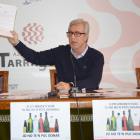L'alcalde de Tarragona durant la roda de premsa sobre les queixes per la promoció de begudes alcohòliques a les festes.