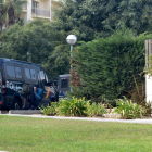 Varias furgonetas policiales se han visto esta mañana ante el establecimiento Hotel Best Solo de Oro
