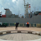 Imagen de uno de los barcos de la Armada atracados en el Moll de Costa.