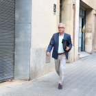 El alcalde de Tarragona, Josep Fèlix Ballesteros, llegando a la sede del PSC en Barcelona.