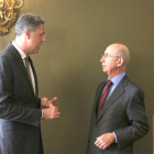 El president del PPC i candidat el 21-D, Xavier García Albiol, conversa amb el president del Círculo Ecuestre, Alfonso Maristany.