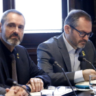 El vicepresident primer del Parlament, Josep Costa, i el secretari primer, Eusebi Campdepadrós, en una reunió de la Mesa.