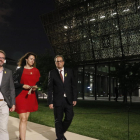 Costa, Borràs y el presidente Torra después de haber salido del acto de recepción oficial del Smithsonian Folklife Festival.