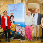 Los impulsores de Tarraco Viva con el cartel de la 21 edición del certamen.