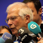 El ministro de Exteriores español, Josep Borrell, durante la atención a los medios en el Parlamento Europeo, en Bruselas el 26 de junio.