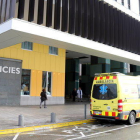 Imatge de l'accés al servei d'urgències de l'Hospital Parc Taulí de Sabadell.