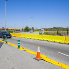 La rotonda grande de acceso al peaje de la autopista AP-7, en Torredembarra, con los new jerseys.