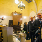 La consellera, durante su visita a la iglesia gótica de Sant Llorenç, sede del Gremi de Pagesos.
