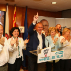 Carles Pellicer,  ahir a la seu del partit a la plaça Catalunya, celebra el triomf de Junts per Reus com a força més votada.