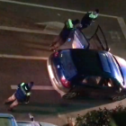 Agentes de la Guardia Urbana de Tarragona paran un coche