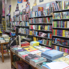 L'interior de la llibreria Adserà, tancada al públic a causa del confinament.