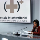 La ministra de Sanidad, Carolina Darías, durante la rueda de prensa tras su asistencia al Consejo Interterritorial de Salud.