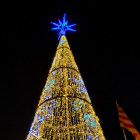 L'arbre de Nadal de la plaça Catalunya, en una imatge d'arxiu .