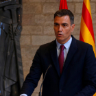 El presidente del gobierno español, Pedro Sánchez, en rueda de prensa en el Palau de la Generalitat.