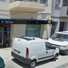 Imagen de la oficina bancaria de CaixaBank de Xerta que sufrió el atraco.