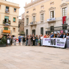 Concentración en la plaza de la Font por el asesinato machista en la ciudad.