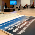 Dossier de dades sobre la taula en la presentació del balanç de l'Agència Catalana de Consum a l'Ebre.