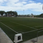 Foto d’arxiu del camp de futbol municipal d’Icomar, un dels vuit equipaments on es renovarà la gespa artificial.