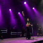 Fotografia del concert de Rodrigo Cuevas que va tenir lloc ahir a les 22 hores al Parc del Pinaret dins del Festival Internacional de Música de Cambrils.