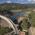 La presa del pantà de Riudecanyes.