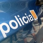 Lateral d'un cotxe policial dels Mossos d'Esquadra.