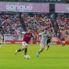 El davanter del Nàstic, Antoñín, durant el duel de la primera volta contra l’Osasuna Promesas.