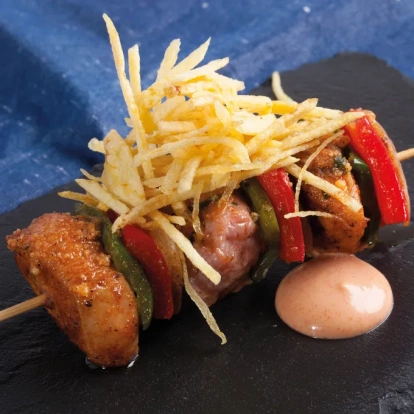 Imatge de la Broqueta Mixta amb la nostra salsa de La Terrassa.