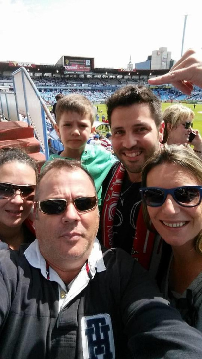 Si l'equip ha estat de 10 a La Romareda, l'afició ha estat un 11. Feia molt de temps que no es recordava un desplaçament tan massiu per part de socis i aficionats del Nàstic, però el de La Romareda ha estat un partit marcat amb una X i en negreta per a la parròquia grana.