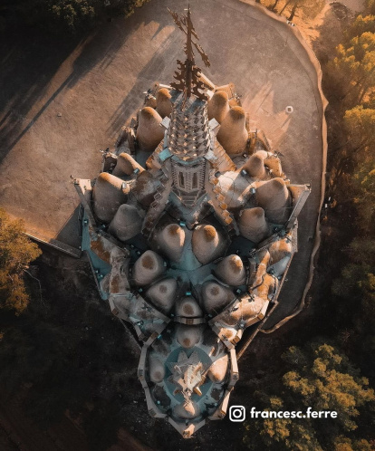 Imagen aérea de la planta del santuario de la Mare de Déu de Montserrat de Montferri.